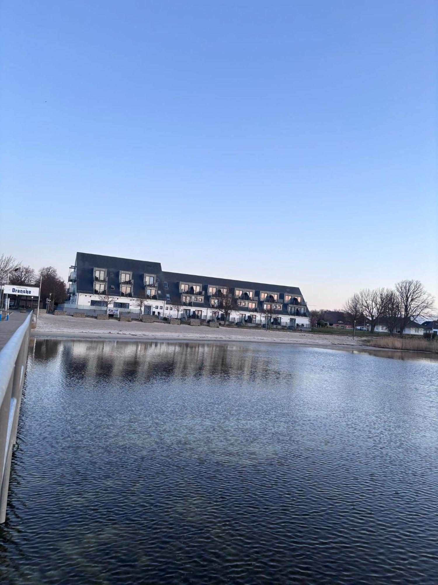 App 2 Stylische Surfoase Am Wasser Dranske Exterior foto