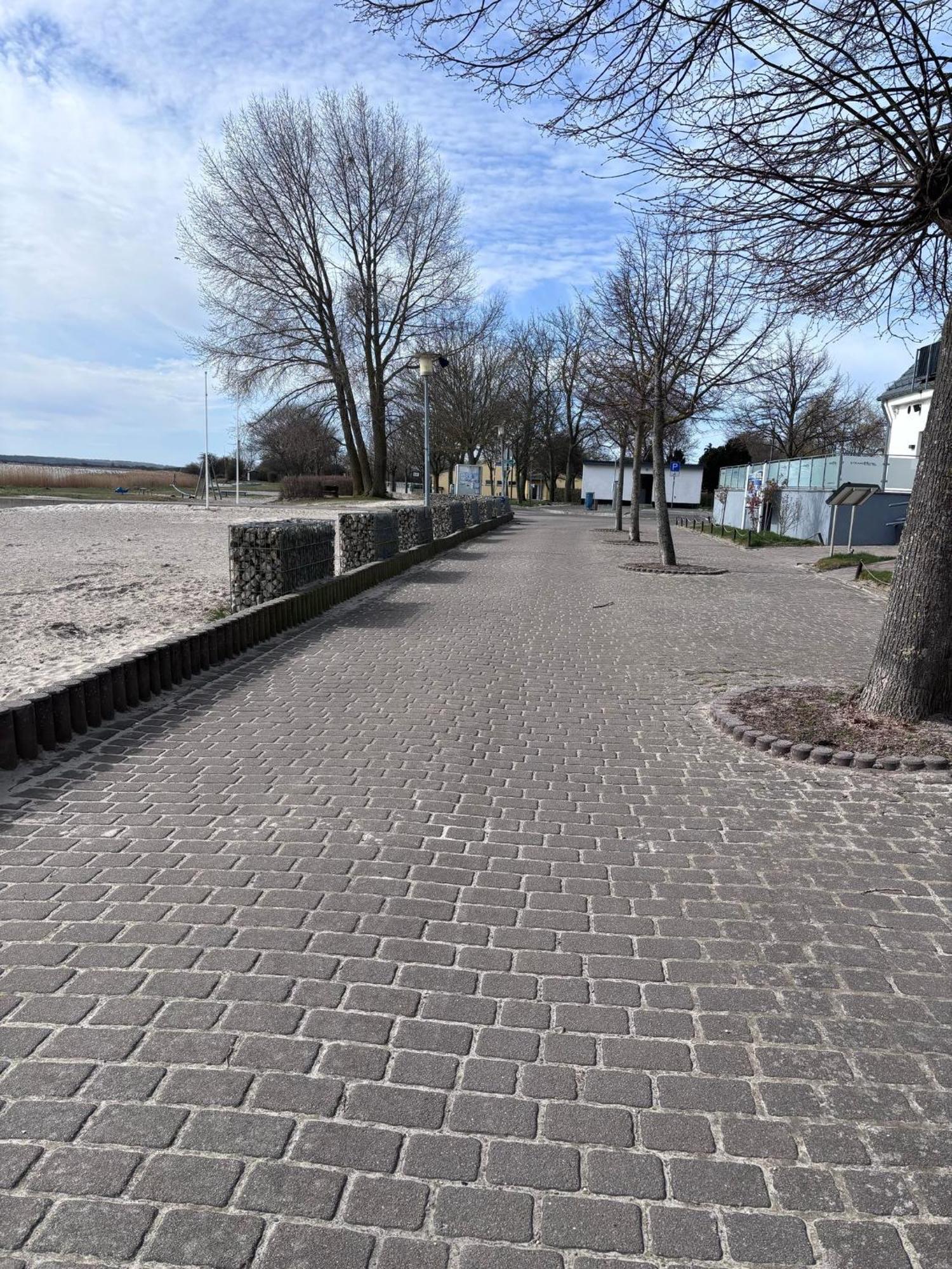 App 2 Stylische Surfoase Am Wasser Dranske Exterior foto