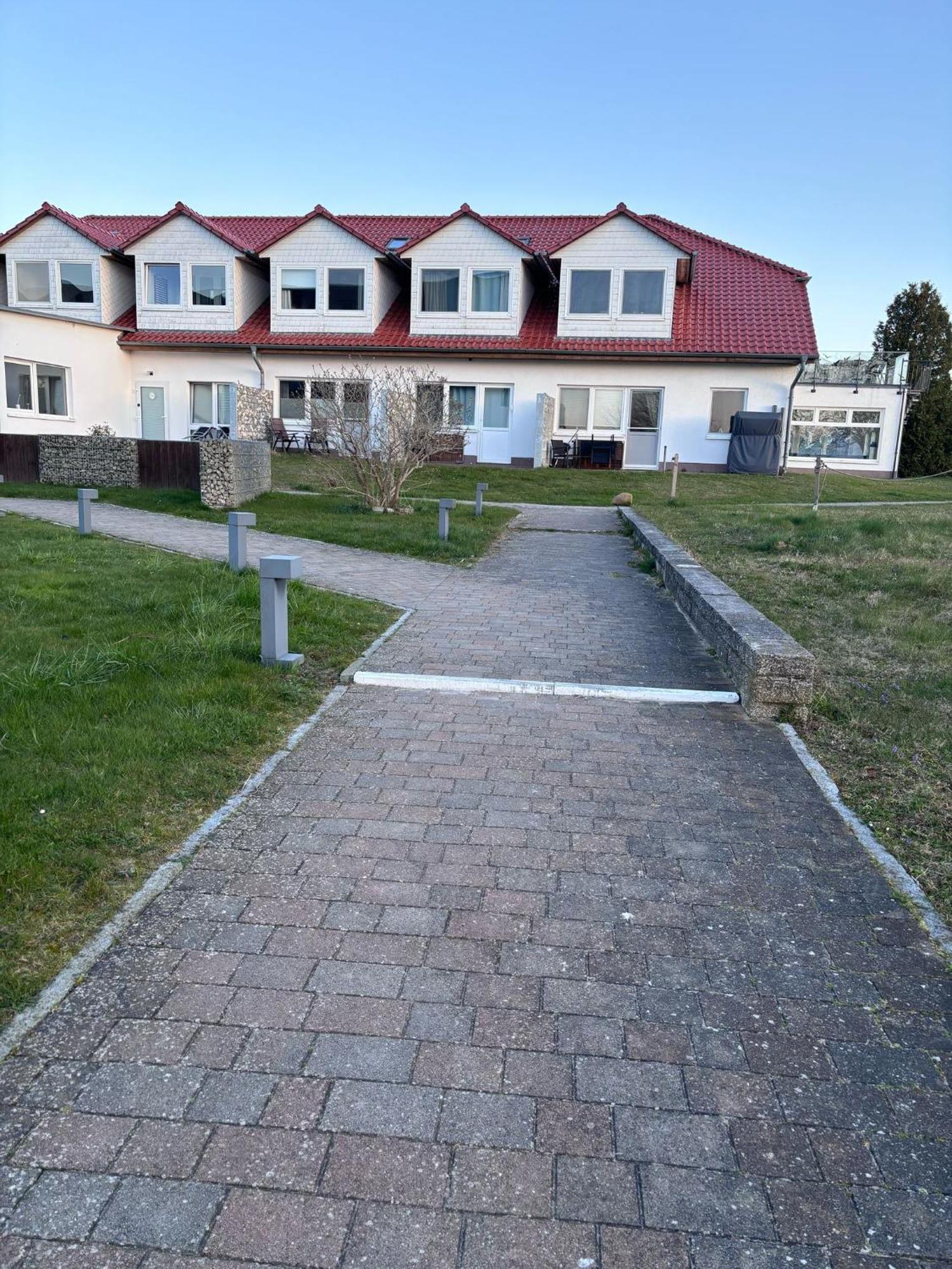 App 2 Stylische Surfoase Am Wasser Dranske Exterior foto