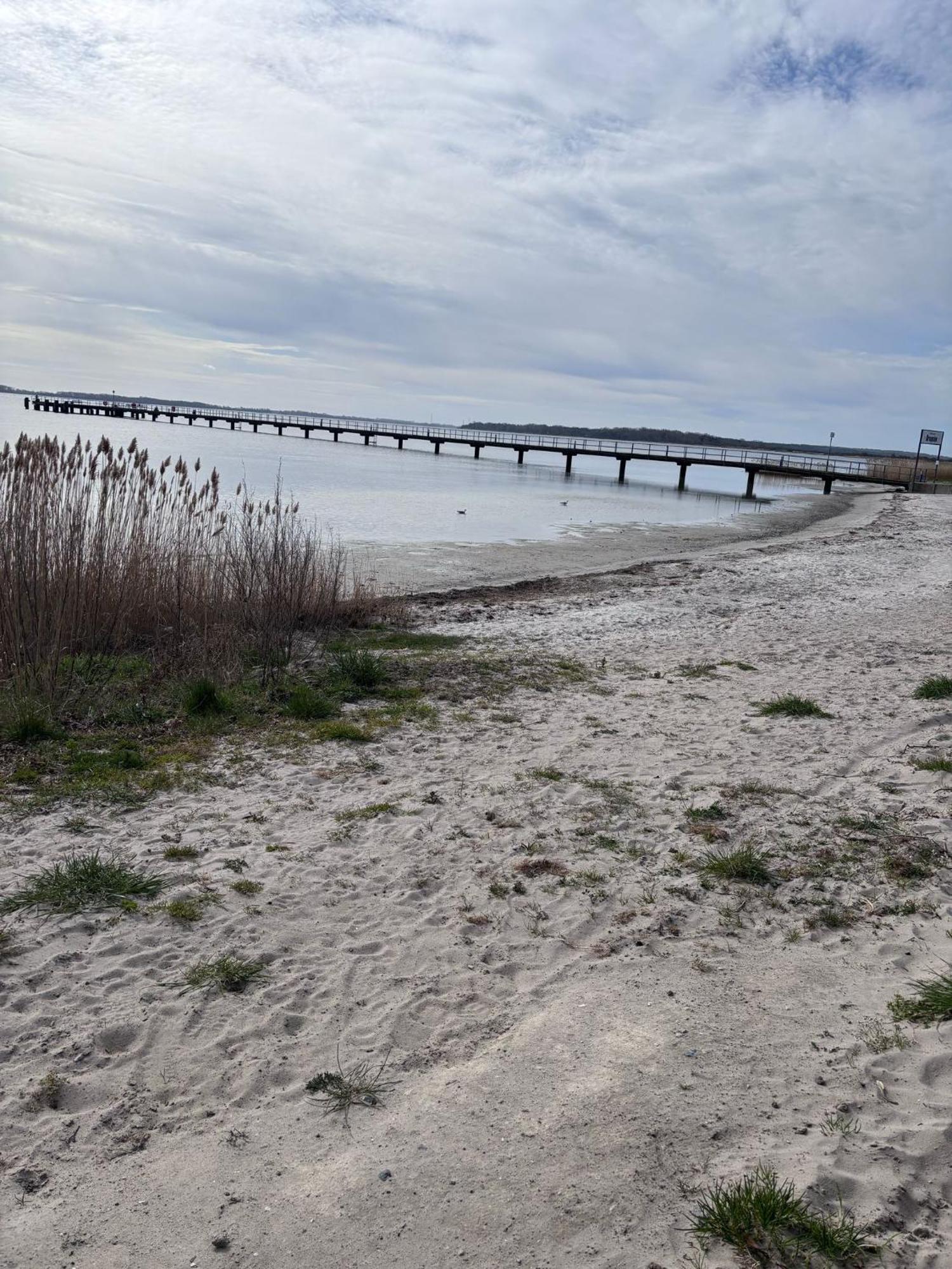 App 2 Stylische Surfoase Am Wasser Dranske Exterior foto